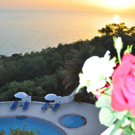 Appartement House With Pool Maria On Agios Gordios